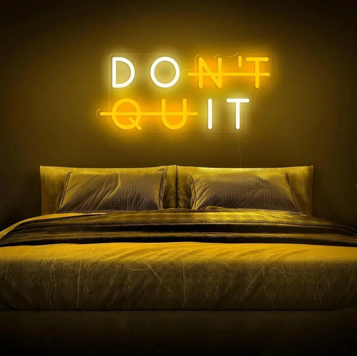 Don’t Quit neon sign